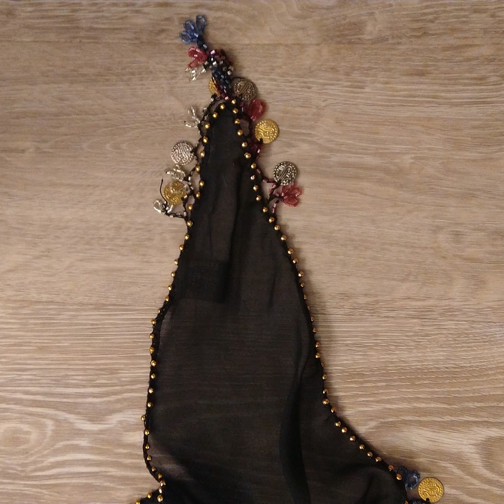 Fancy Scarf or Shawl - Picture 4 of 5